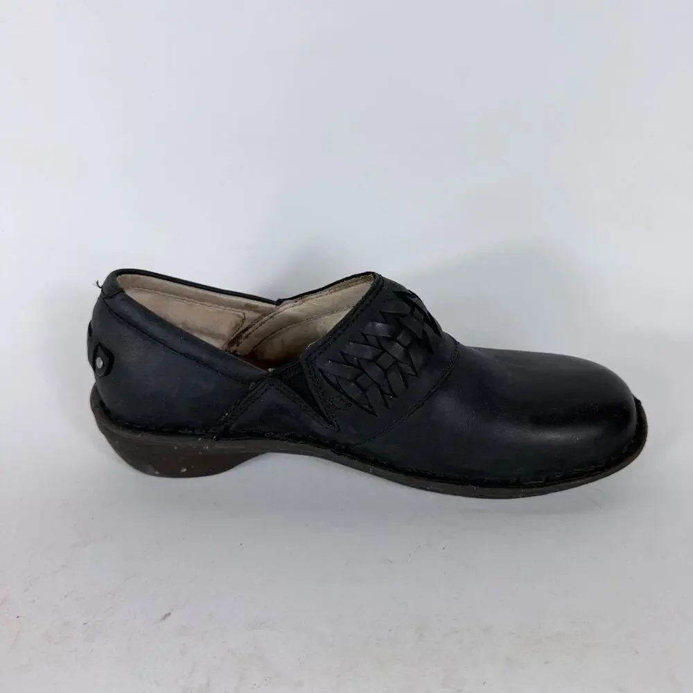 UGG Anila Slip-On Clogs Women's 7 Black Full-Grain Leather Hand-Woven Braid